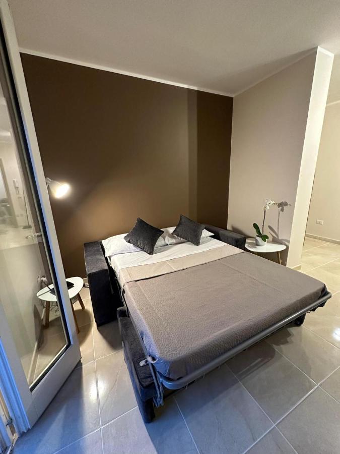 Desenzanino Apartment Twelve Дезенцано-дель-Гарда Экстерьер фото